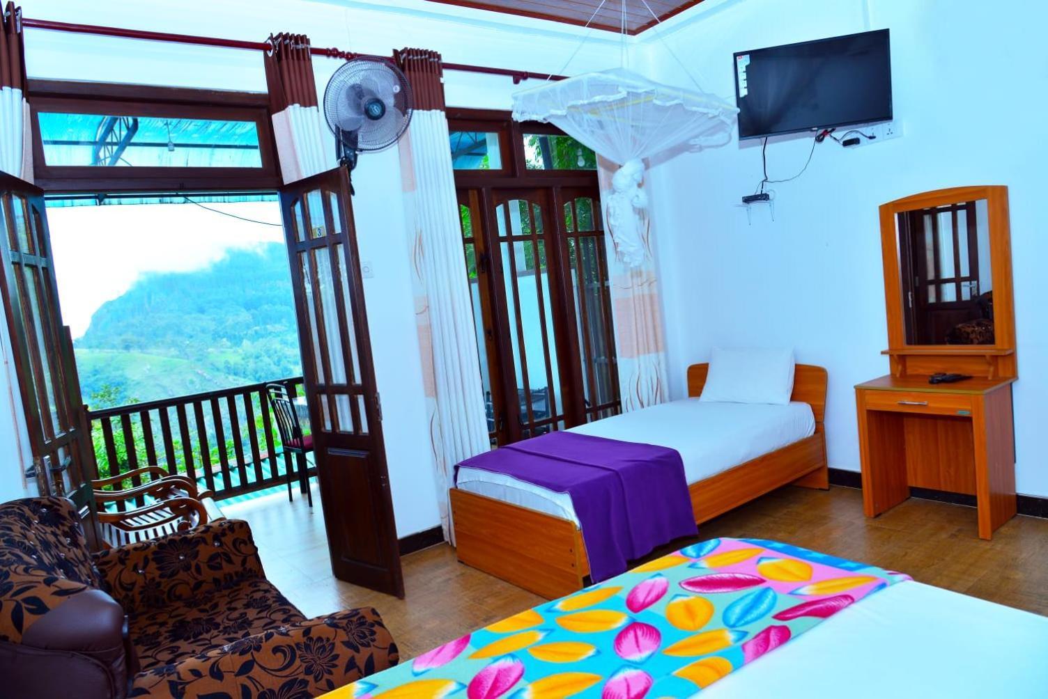 La Montagna Bed & Breakfast Ella Luaran gambar