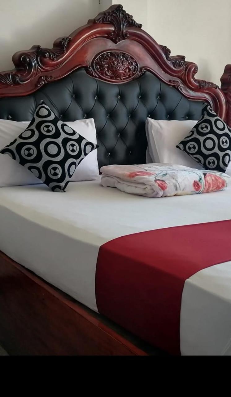 La Montagna Bed & Breakfast Ella Luaran gambar